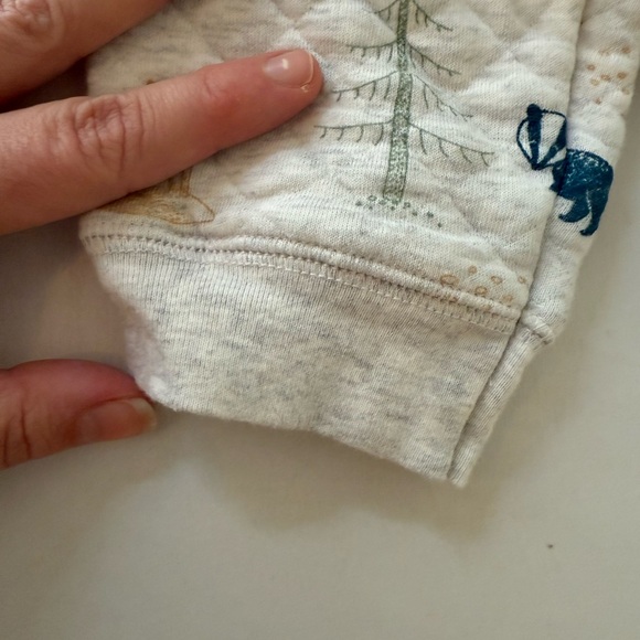 18 mo Carters quilted sweatsuit woodland theme - Picture 6 of 7